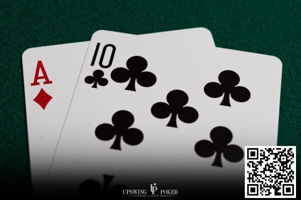 【小鱼Poker】玩法：玩9人常规桌拿到ATo，坐UTG和UTG+1时可直接弃牌！