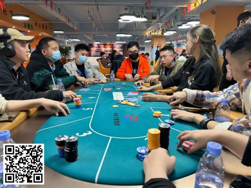 【小鱼Poker】汕头南湾杯｜Set到底顶不顶的住？老陈26.9W记分牌荣登主赛D组CL，DAY1共63人晋级第二轮