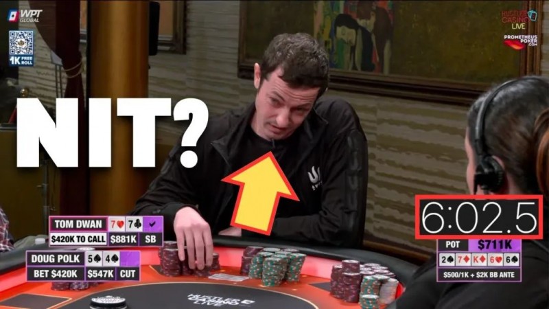 【小鱼Poker】Tom Dwan这手牌，是故意慢摊牌恶心Doug Polk吗？