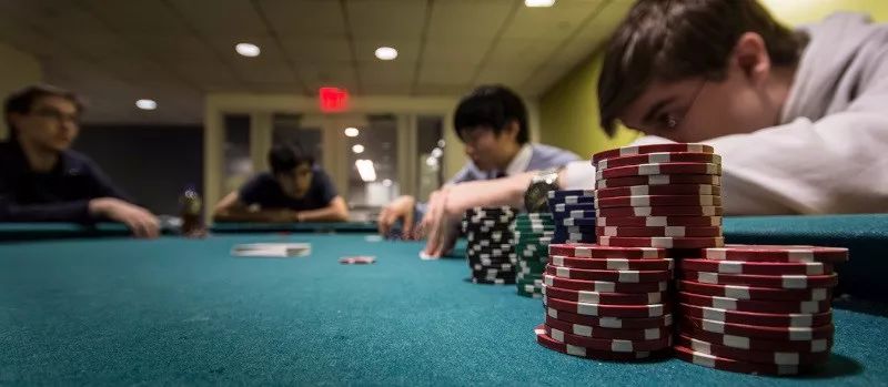 【小鱼Poker】教学：“鱼”玩家最爱干的5件事，你可别犯错