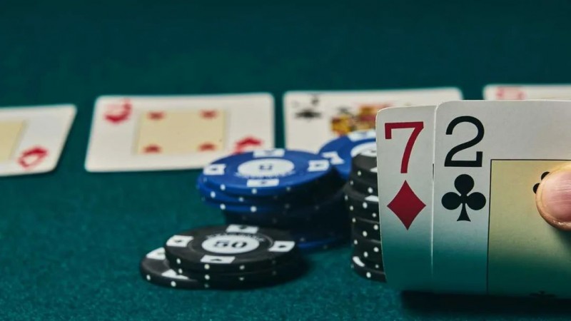 【小鱼Poker】教学：河牌要不要开第三枪偷鸡，先想清楚这8个问题