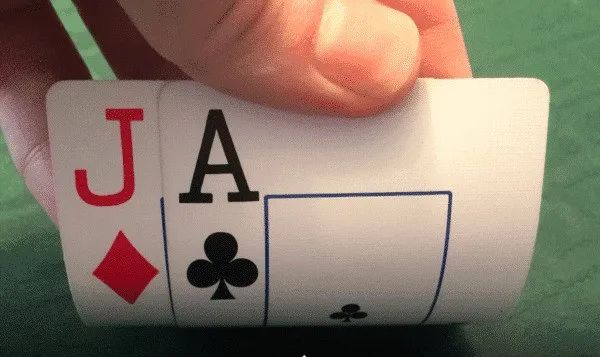 【小鱼Poker】教学：AJ杂色容易被高估？这手牌到底该怎么玩