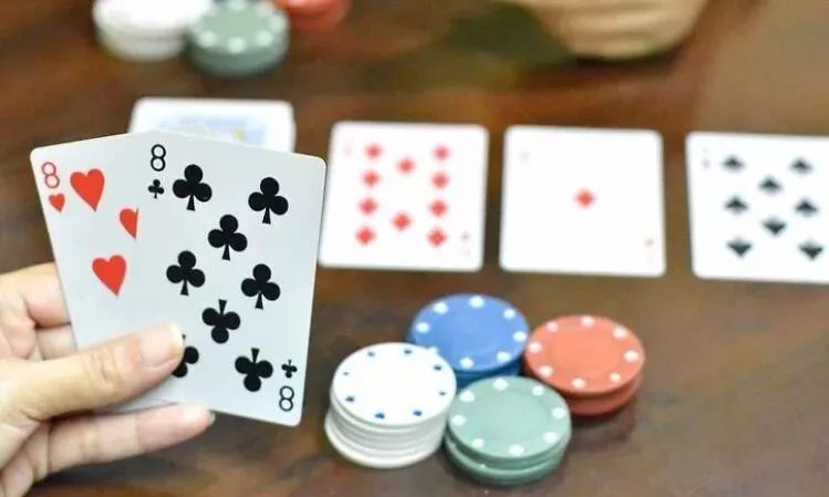 【小鱼Poker】教学：拿到大牌快玩vs慢玩，哪个更好