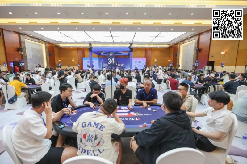 【小鱼Poker】IPG合肥站 |主赛火爆开打！A组332人参赛77人晋级，陈文文30.55万记分领跑