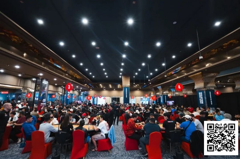 【小鱼Poker】PD18吉隆坡 | 最后24强晋级主赛决赛圈 中国选手白云鹏以548w记分牌称霸决赛！