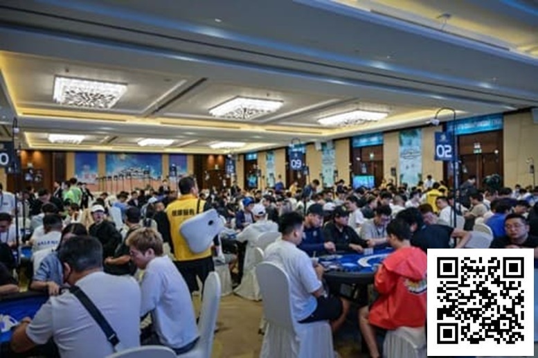 【小鱼Poker】2025CPG三亚总决赛｜智慧人生，品味舍得！主赛240人鏖战余35人明日争夺FT席位！陈雄风超强飓风豪夺1497万记分傲视全场