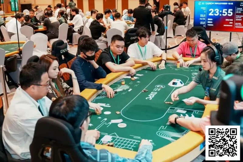 【小鱼Poker】DXPC丹霞杯 | 最终之战今日引爆！首届丹霞杯主赛Day1共301人，77人晋级Day2，李非泽和白晋荣分获C/D组CL