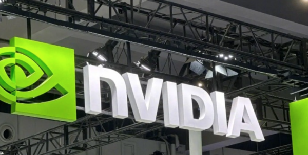 【小鱼Poker】英伟达完成对英特尔50亿美元战略投资 持有近4%股权