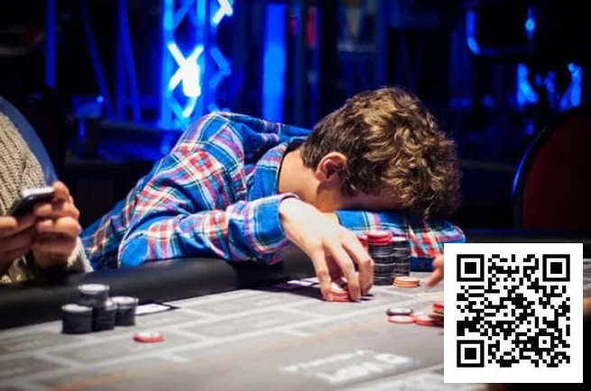 【小鱼Poker】一旦出现这8个迹象，继续打扑克就是在给对手送红包