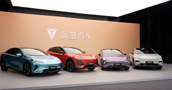 深蓝发布2026新春促销政策 涉及四款车型 补贴上万元 【小鱼Poker】深蓝发布2026新春促销政策 涉及四款车型 补贴上万元
