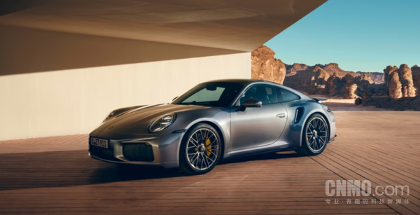 保时捷911 【小鱼Poker】2025中国市场百万超跑销量榜出炉:保时捷911领跑