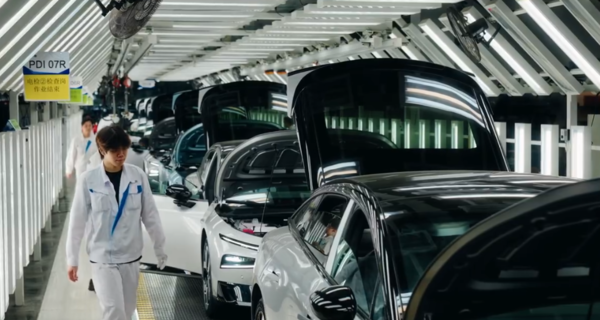 【小鱼Poker】比利时登顶2025年中国新能源汽车出口市场 达23.16万