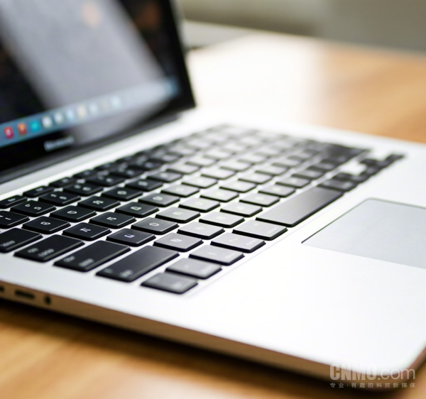 【小鱼Poker】最新面板价格趋势预测出炉 笔电面板价格有望下跌