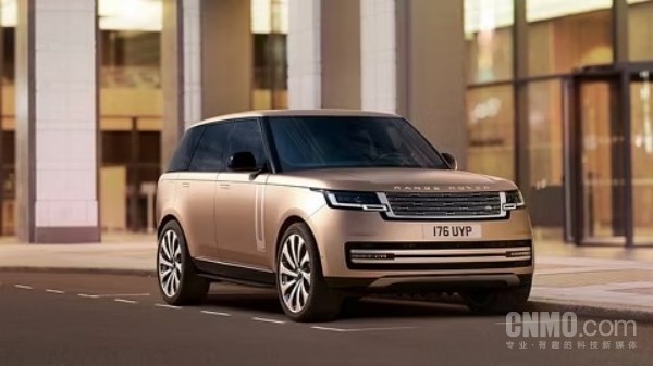 路虎揽胜 【小鱼Poker】从行李架设计看SUV美学:奥迪、奔驰、路虎对比