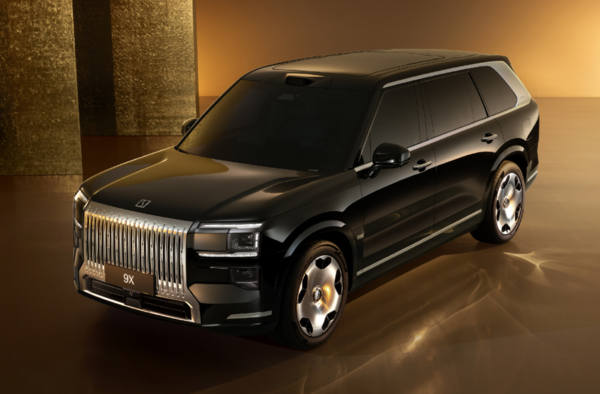 极氪9X 【小鱼Poker】2026年1月插电混动车销量:极氪9X获30万级以上第一