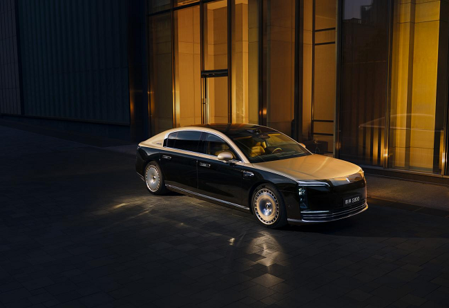 1772173341923618.png 【小鱼Poker】智驾感知迈入“超清”时代:解码鸿蒙智行全新激光雷达的技术颠覆力