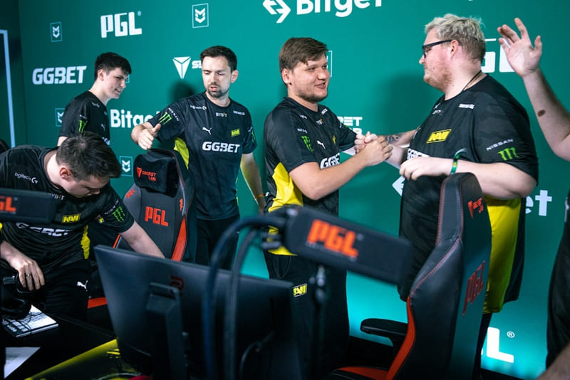 【小鱼扑克】非热门战队近期状态变化记录：深度分析赛季潜力与趋势