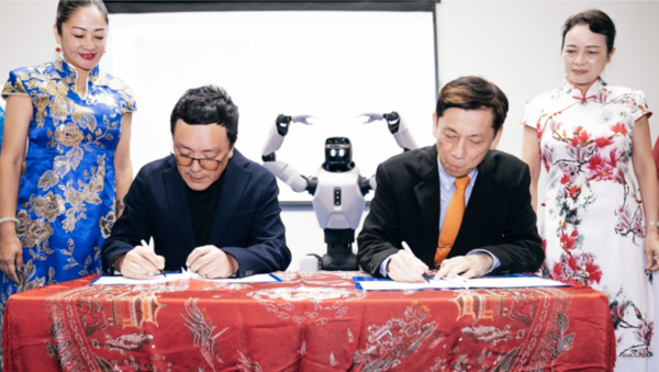 【小鱼Poker】FF宣布完成第二次机器人交付 持续推进正毛利交付！