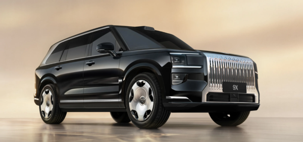 【小鱼Poker】均价超53万！极氪9X连续4月居50万级大型SUV销量榜首