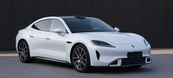 【小鱼Poker】100度电能跑905公里！尚界Z7内饰曝光，能耗表现惊艳业界