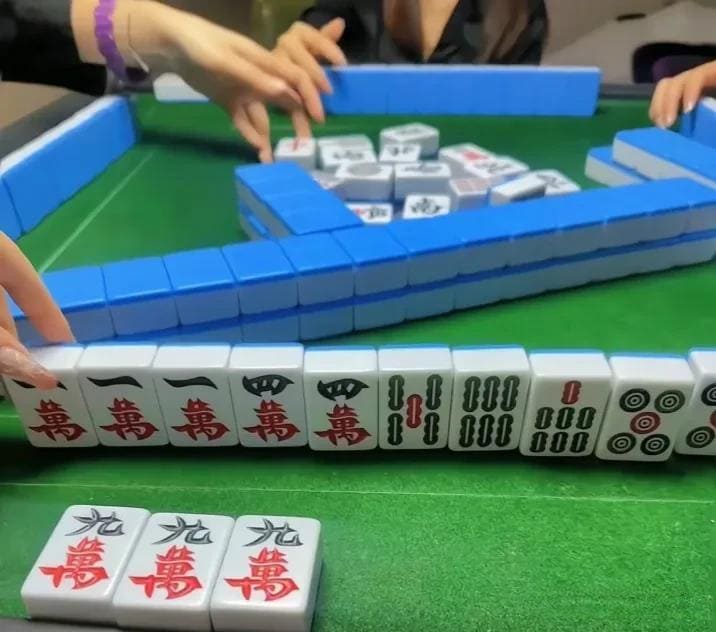 【小鱼扑克】麻将防守技巧避免点炮：稳健思维才是长期取胜之道