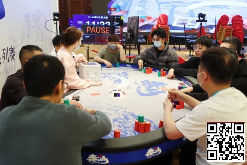 【小鱼Poker】万众欢呼，廊坊选手唐岳强捧起主赛玉鼎奖杯，首届泰山之巅扑克系列赛泰安站圆满落幕，五月再相见！