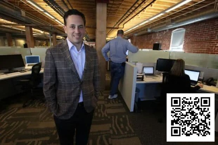 【小鱼Poker】这些坐拥几十亿身家的“外行”把扑克当成了调味剂