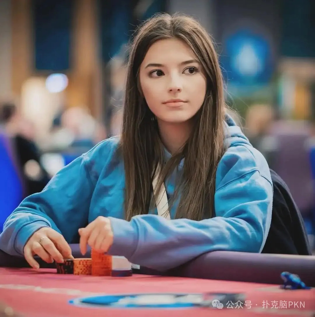 【小鱼Poker】从《英雄联盟》主播到职业牌手：Leah Hauer冲击WSOP金手链