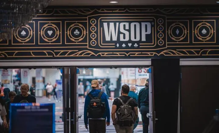 【小鱼Poker】300美元斩获2026年WSOP金手链!这5场低买入金手链赛事,普通人也能圆梦