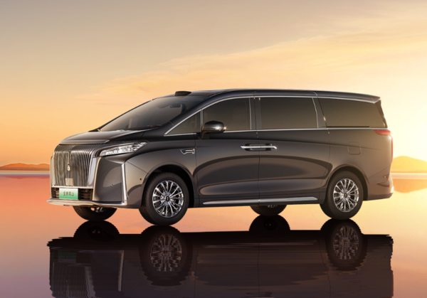 魏牌高山 【小鱼Poker】魏牌高山10万台下线!连续五个月蝉联新能源MPV销冠