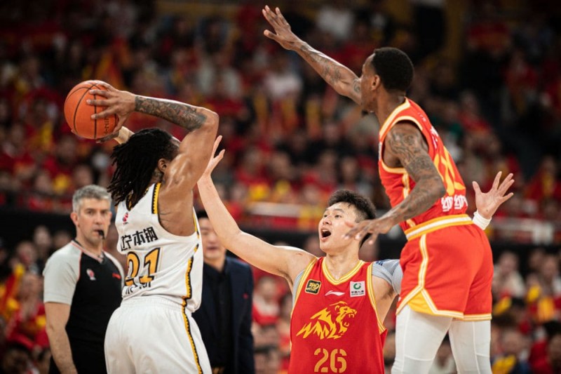 【小鱼扑克】CBA总决赛前瞻：辽粤大战再起，热度与胜负如何拆解？