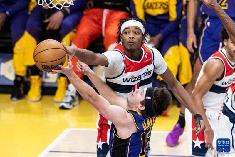 【小鱼扑克】NBA东部焦点战前瞻：热火主场迎战76人，谁能掌控关键排名？