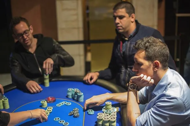 【小鱼Poker】无限德州扑克转牌圈下注的六个理由：从价值下注到“降温牌”预警