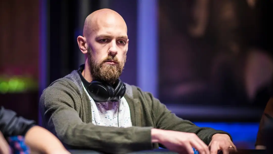 【小鱼Poker】花2500美元上一小时扑克课？Stephen Chidwick的魔鬼教练价，到底值不值？
