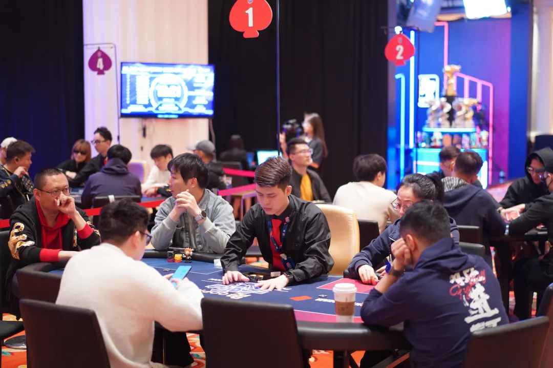 【小鱼Poker】PD22济州站第二日战报｜8:1 悬殊比分进入单挑，罗爽轻松拿下济州开幕赛冠军！