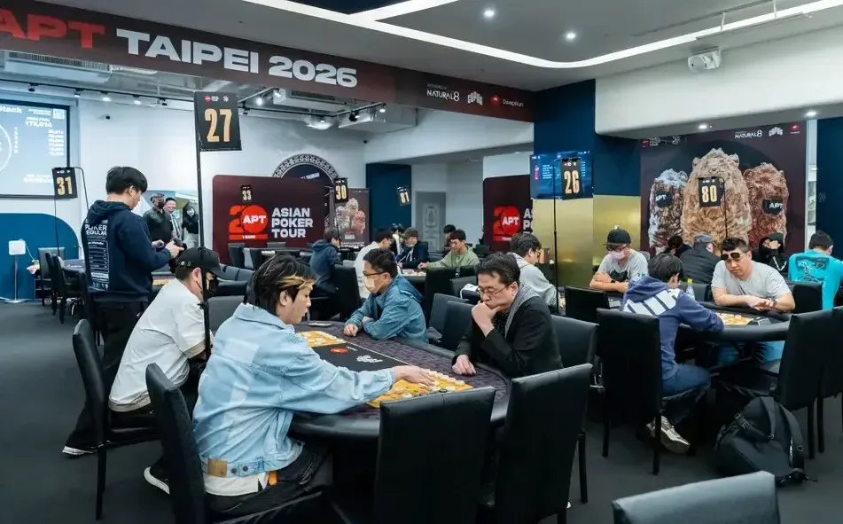 【小鱼Poker】史上首次！国际扑克和中国象棋竟联动比赛，国人xuang888勇夺生肖狂欢赛冠军！