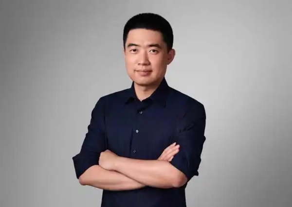 李想 【小鱼Poker】李想:专业的人只要能用好AI就会走上一个新高度