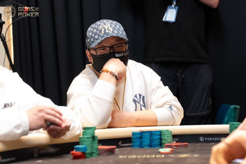 【小鱼Poker】GOP仁川站:邱海生967万领跑主赛FT九人桌,向首个主赛冠军发起冲击