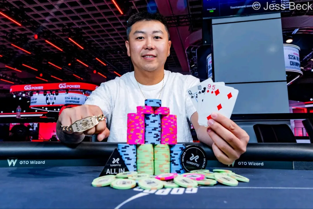 【小鱼Poker】2026 WSOP | 王阳勇夺$5,000底池限额奥马哈冠军,拿下首条金手链