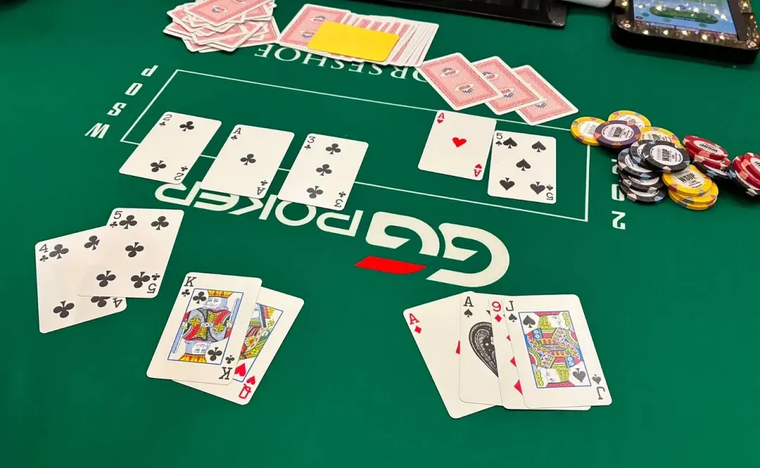 【小鱼Poker】四条A撞同花顺！2026 WSOP首周名场面扎堆
