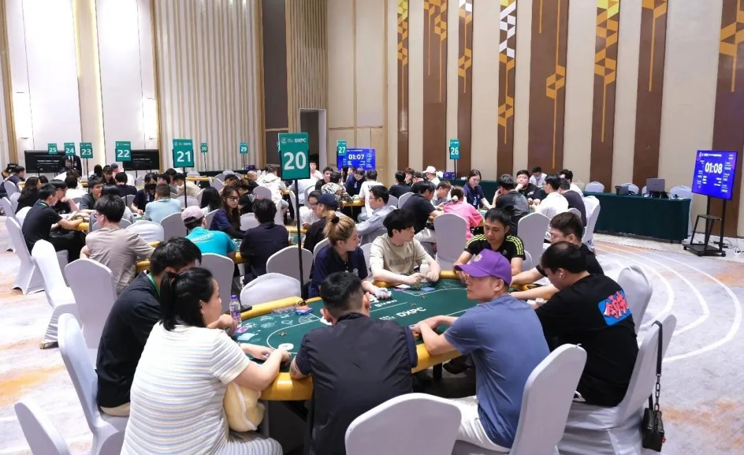 【小鱼Poker】DXPC丹霞杯 | 常田甜开幕赛逆转登顶,多名巾帼力量展现温柔与强劲!首届亚军女神温祖仪重返赛场