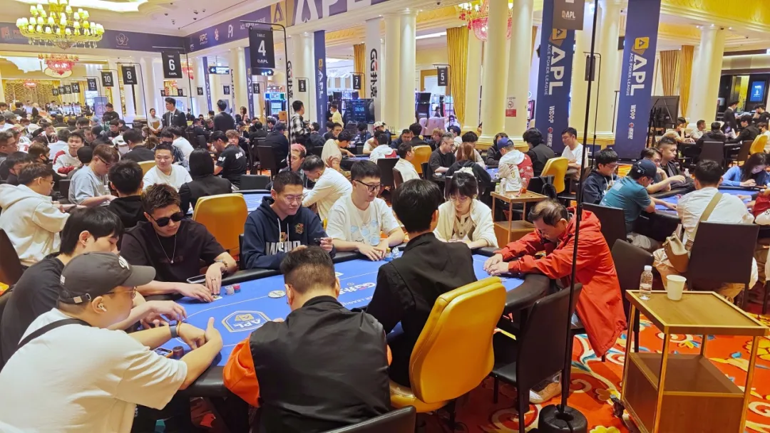 【小鱼Poker】APL济州岛｜热度持续攀升！主赛B组收获180人次参赛，Chai Yijie狂揽78.1万领跑27人！邵峰老师斩获PLO桂冠，张骁加冕豪客冠军赛王冠