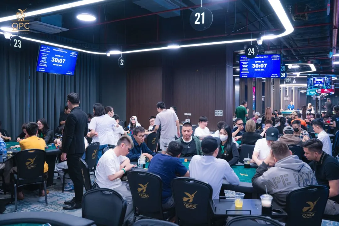 【小鱼Poker】越南河内QPC Day9｜陈明聪获主赛亚军，冯苗止步第八名；迷你主赛1047人次参赛如火如荼；冯海棣获豪客金翼赛冠军！