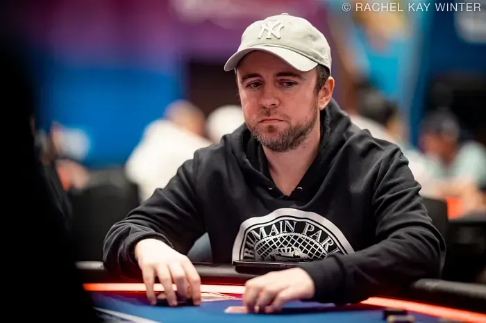 【小鱼Poker】超时被判“死牌”后还能继续Call?WSOP离谱判罚引爆扑克圈