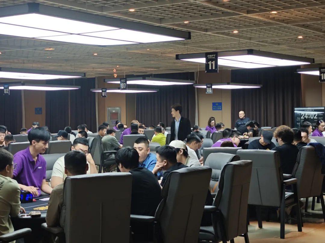 【小鱼Poker】DBPT葫芦岛站C组战报:270人次创单日新高,何先生118万记分牌登顶“东北王”