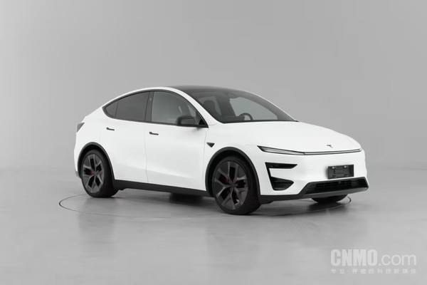 新款特斯拉Model Y 【小鱼Poker】美国电动车Q2销量环比增长14.2% 加州推出首购电车补贴