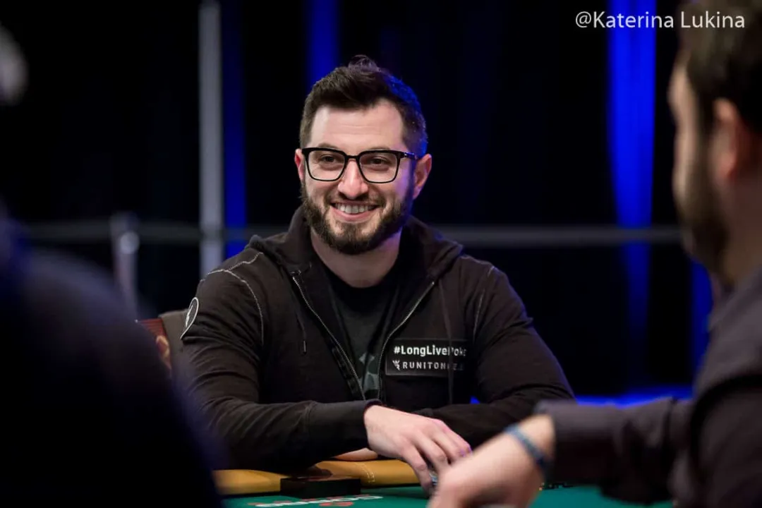 【小鱼Poker】暗跟27万只为交个朋友?高额桌的潜规则:和老板打牌,技术过硬不如“情商在线”