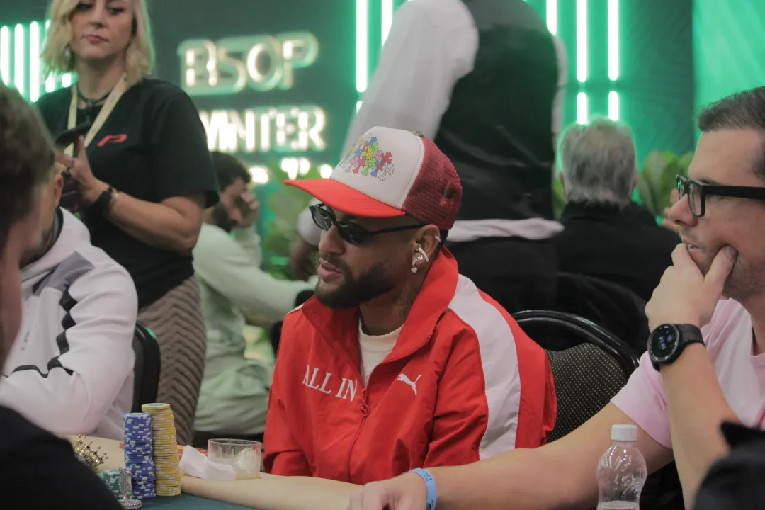 【小鱼Poker】内马尔回归首秀双响+“发牌”庆祝:管好你自己的事