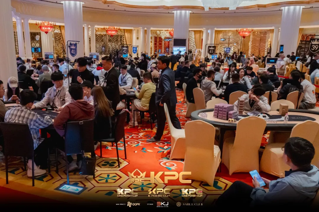 【小鱼Poker】2026KPC济州站|群雄争锋!主赛事B/C组合共407人次参赛52人晋级,张达森/赵洪军分别登顶小组CL,多场混合游戏持续开启助你摘冠!