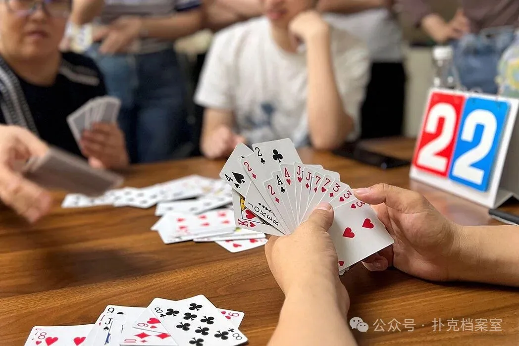 【小鱼Poker】从“饭前不掼蛋,等于没吃饭”到1.4亿玩家:掼蛋凭什么横扫中国牌桌?